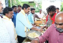 –వినాయకుడికి ప్రత్యేక పూజలు నిర్వహించి, అన్నదాన కార్యక్రమంలో పాల్గొన్న ఎమ్మెల్యే కేఆర్ నాగరాజు…