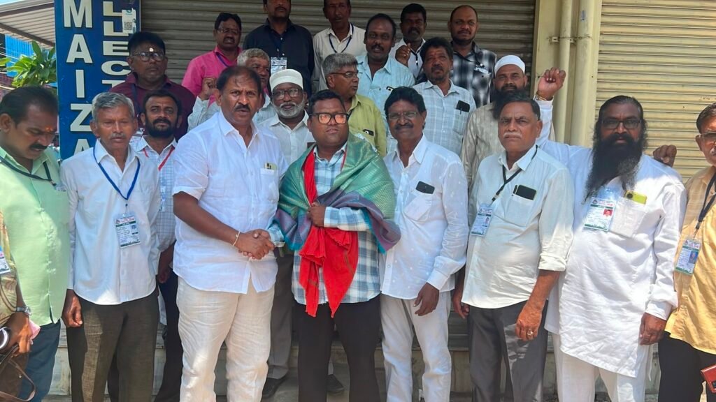 తెలంగాణ ఉద్యమకారుల ఐక్య వేదిక ఓదార్పు యాత్రలో డా. సయ్యద్ వలి ఉల్లా ఖాద్రికి ఘన సన్మానం