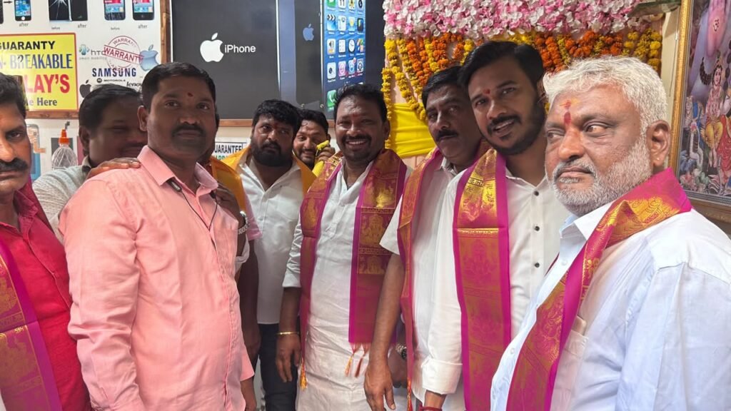 గణపతి నవరాత్రి ఉత్సవాల్లో భాగంగా పలు అన్నదాన కార్యక్రమంలో ముఖ్య అతిథిగా పాల్గొన్న జిల్లా అధ్యక్షుడు అయూబ్ …