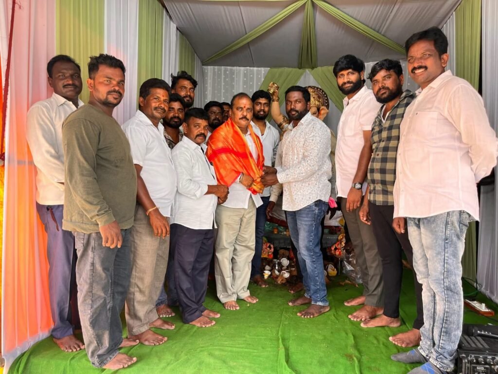 –16వ డివిజన్ లో ఘనంగా అన్నదానం: హాజరైన హనుమకొండ డీసీసీ అధ్యక్షుడు ఇనగాల వెంకట్రామ్‌రెడ్డి…