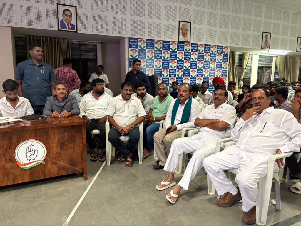 హనుమకొండలో ఘనంగా ‘చాత్రోo కీ గూంజ్’ రాహుల్ గాంధీ ప్రసంగం ప్రత్యక్ష ప్రసారాన్ని ఏర్పాటు చేసిన హనుమకొండ డిసిసి అధ్యక్షులు ఇనగాల వెంకట్రామ్ రెడ్డి*