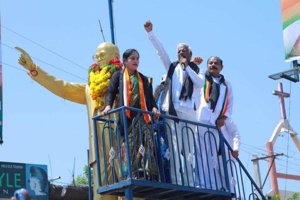 -సిఈసి జ్ఞానేశ్ కుమార్ ను తక్షణమే భర్తరఫ్ చేయాలి…. -సిఈసి జ్ఞానేశ్ కుమార్ బీజేపీ ప్రభుత్వానికి, ప్రధాని మోడీకి తొత్తులా వ్యవహరిస్తున్నాడు…. -ప్రధాని మోడీ గద్దె దింపి రాహుల్ గాంధీని ప్రధాని చేసే వరకు పోరాటం కొనసాగిస్తాం…..ఎమ్మెల్యే కడియం శ్రీహరి డిమాండ్…