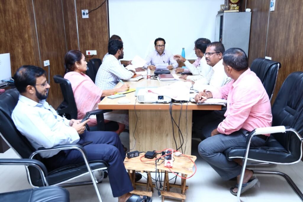 బతుకమ్మ, దసరా ఉత్సవాలకు పకడ్బందీ ఏర్పాట్లు భక్తులకు ఎలాంటి అసౌకర్యం కలగకుండా సమన్వయంతో పనిచేయాలి…. -జిడబ్ల్యూఎంసి కమిషనర్ టి. వెంకన్న…