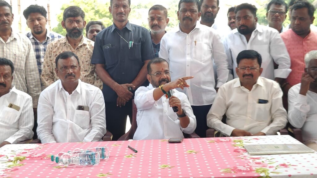రూ.20 లక్షలతో దీన్‌దయాళ్ నగర్‌లో కమ్యూనిటీ హాల్ నిర్మాణానికి  ఎమ్మెల్యే నాయిని.. శంకుస్థాపన..