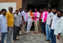41వ డివిజన్లో తూర్పు నియోజకవర్గంలో బీఆర్ఎస్ పార్టీలోకి కాంగ్రెస్ పార్టీ నాయకుల చేరికలు