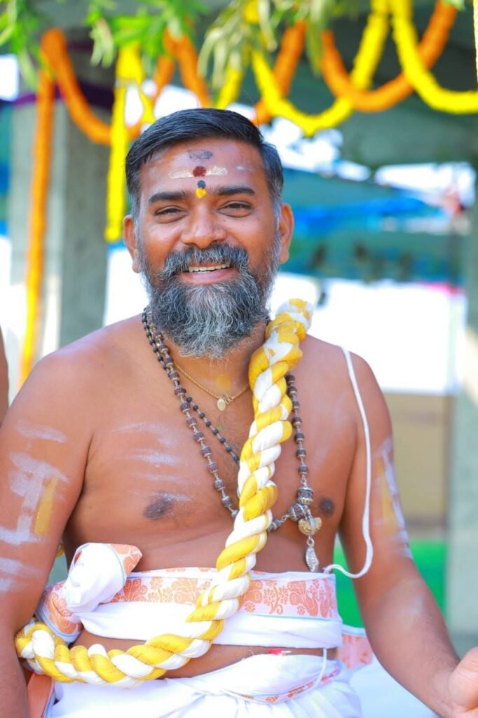 –కేరళ తాంత్రిక ఆచార్యన్ బ్రహ్మశ్రీ డాక్టర్ కె ప్రదీప్ కుమార్ తంత్రి ఆధ్వర్యంలో వరంగల్ లో అయ్యప్ప పూజా విధానం శిక్షణ తరగతులు…. –కేరళ సాంప్రదాయ ప్రకారం శిక్షణ తరగతులు… –మహాశాస్త్ర తంత్ర పీఠం శ్రీ బ్రహ్మశ్రీ డాక్టర్ కుసుమ ప్రదీప్ కుమార్ తంత్రి…