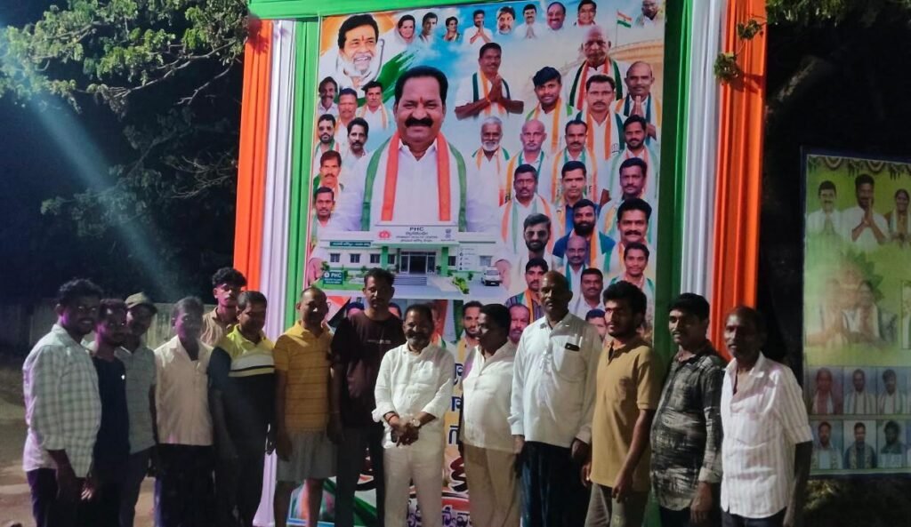 ఎమ్మెల్యే కనకయ్య మాస్ ఎంట్రీ.. ఫ్లెక్సీలు కడుతున్న కార్యకర్తలకు అదిరిపోయే సర్‌ప్రైజ్!