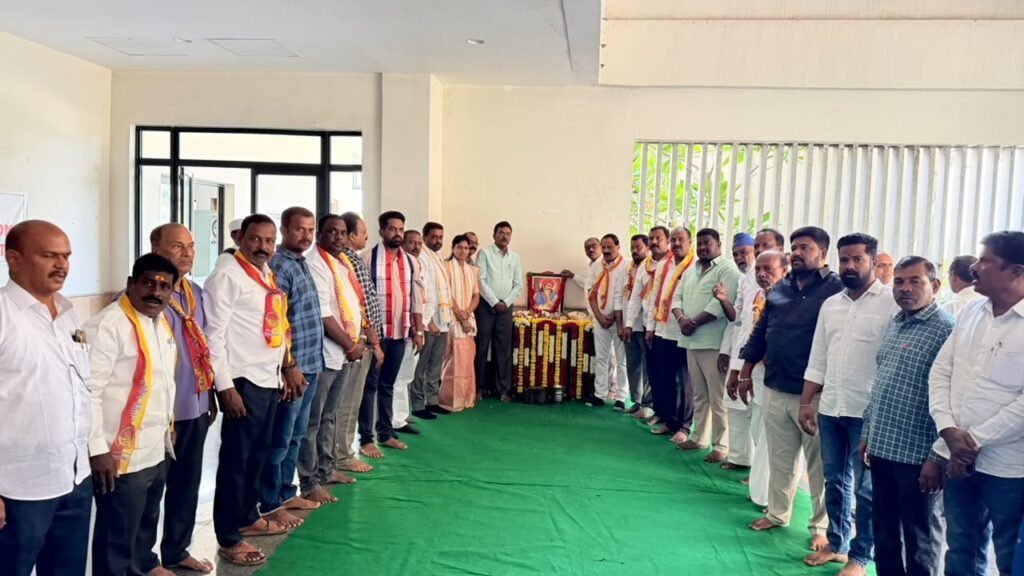 పండుగ సాయన్న జయంతి వేడుకల్లో పాల్గొన్న మున్సిపల్ చైర్ పర్సన్ ఇప్ప ఉమారాణి