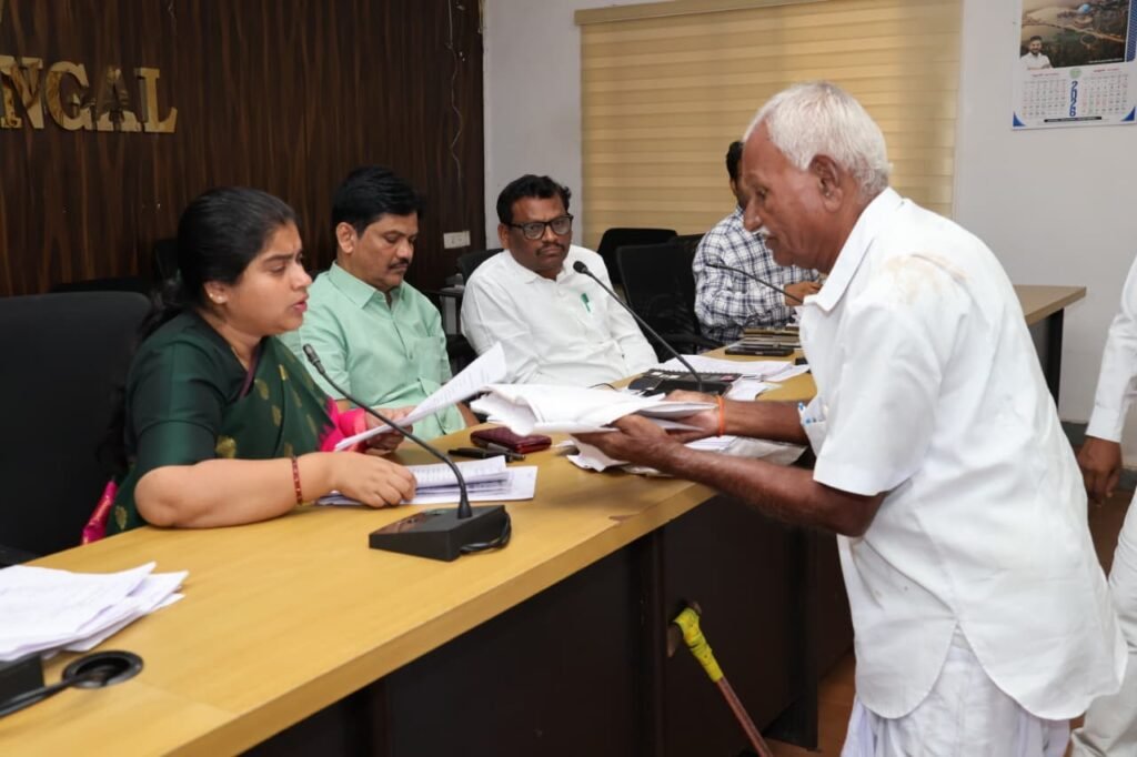 ప్రజావాణిలో 153 అర్జీలు స్వీకరణ అర్జీలను సత్వరమే పరిష్కరించాలి: జిల్లా కలెక్టర్ డాక్టర్ సత్య శారద