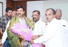 –మంత్రి పొంగులేటి శ్రీనివాసరెడ్డికి పుట్టినరోజు శుభాకాంక్షలు తెలిపిన డీసీసీ అధ్యక్షుడు ఇనగాల వెంకట్రామ్ రెడ్డి…