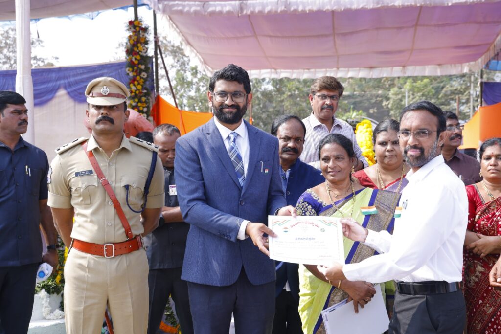 eb62e1471380448f8b49c3a188648c13