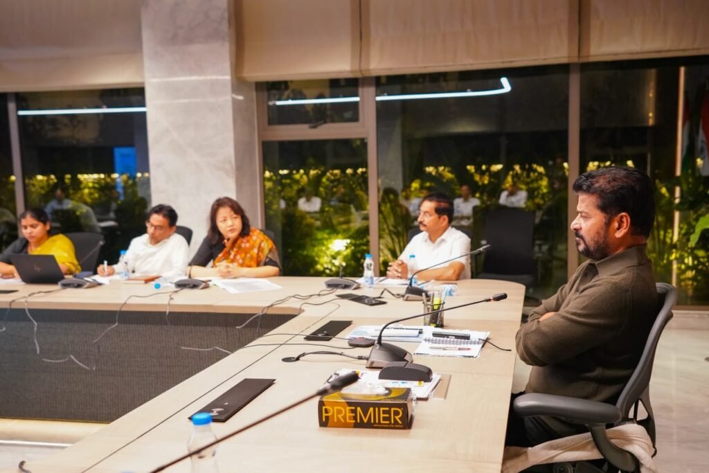 ఎంసి ఆర్ హెచ్ ఆర్ డి బోధి పెవిలియన్ లో వరంగల్ సూపర్ స్పెషాలిటీ హాస్పిటల్ పైన ముఖ్యమంత్రి రేవంత్ రెడ్డి సమీక్ష..