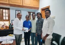 -చైనాలో జరిగే ఆసియా కప్ సాఫ్ట్ బాల్ పోటీలకు ఎంపికైన హనుమకొండ క్రీడాకారిణి సాయి వర్షిణికి* -ఇనగాల చారిటబుల్ ట్రస్ట్ తరపున రూ. 10,000/- ఆర్థిక సహాయం అందించి, అండగా నిలిచిన హనుమకొండ డీసీసీ అధ్యక్షులు ఇనగాల వెంకట్రామ్ రెడ్డి…