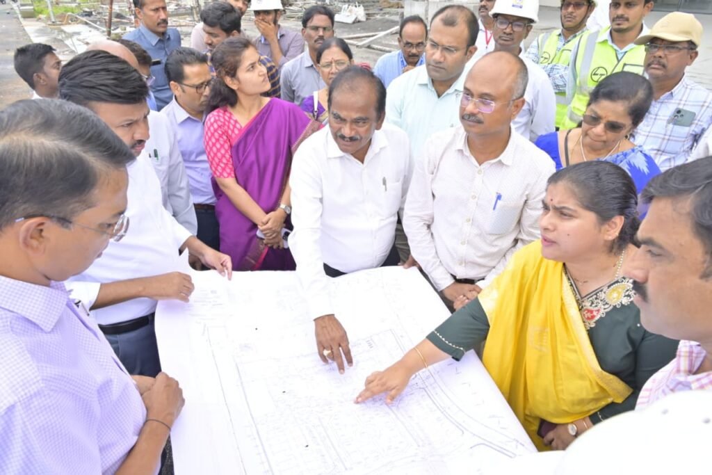 సూపర్ స్పెషాలిటీ ఆసుపత్రి నిర్మాణ పనులను పరిశీలించిన సీఎంఓ కార్యాలయ ఉన్నతాధికారులు..