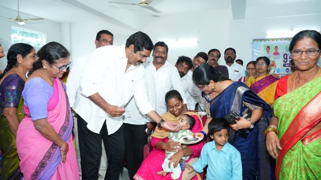 పోషణ మాసంతో ఆరోగ్యవంతమైన సమాజ నిర్మాణం.. -అంగన్‌వాడీ కేంద్రాల ద్వారా చిన్నారులు, మహిళలకు మెరుగైన పోషకాహారం అందించాలి: ఎమ్మెల్యే కేఆర్ నాగరాజు …..